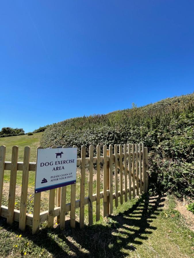 Croyde Bay Hotel Or Self Catering Exterior photo