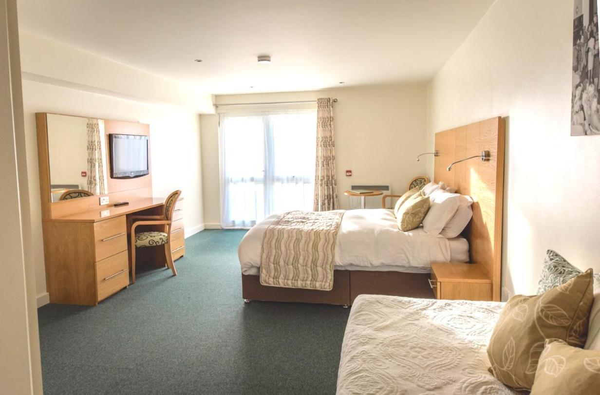 Croyde Bay Hotel Or Self Catering Exterior photo