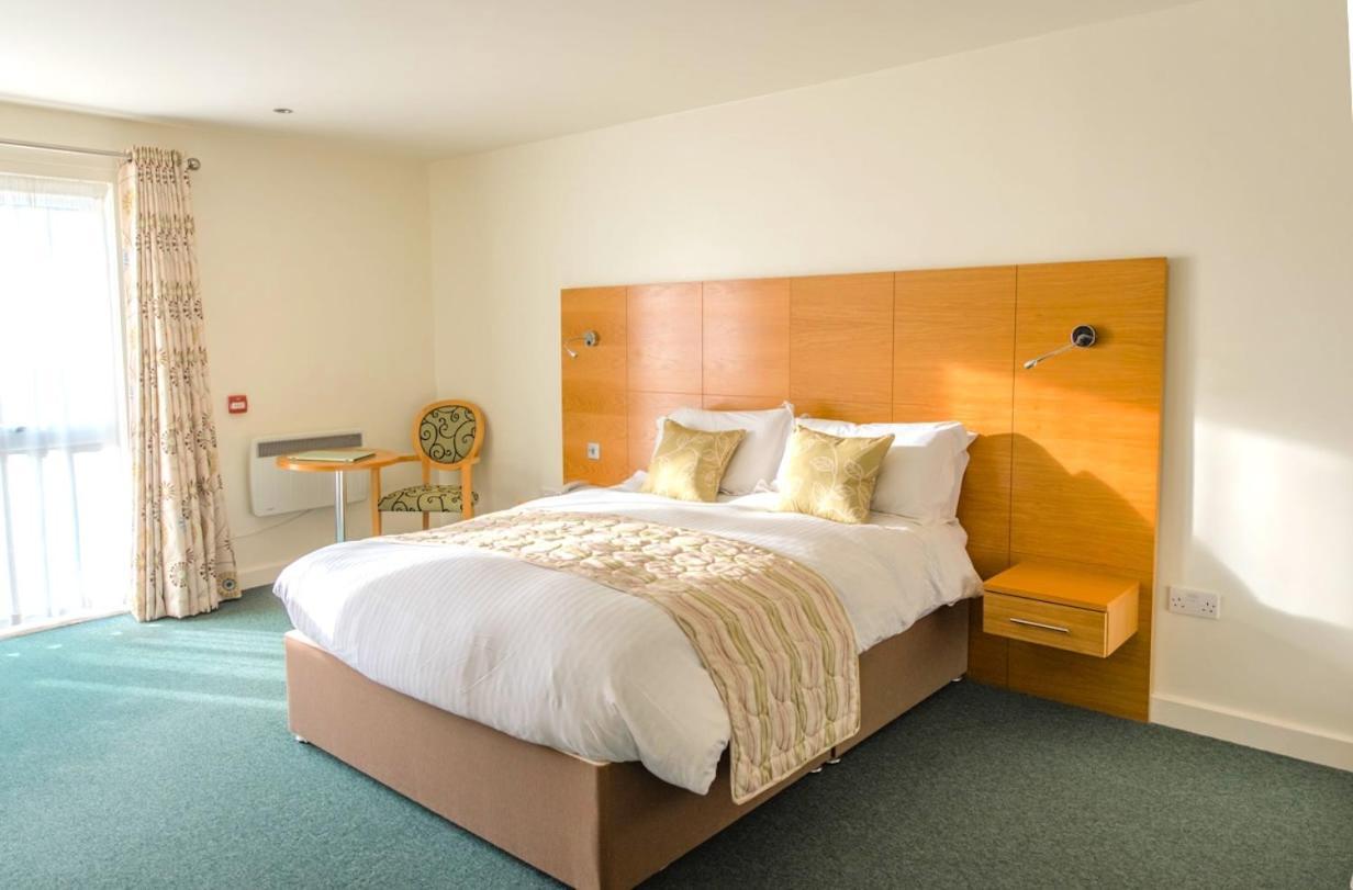 Croyde Bay Hotel Or Self Catering Exterior photo