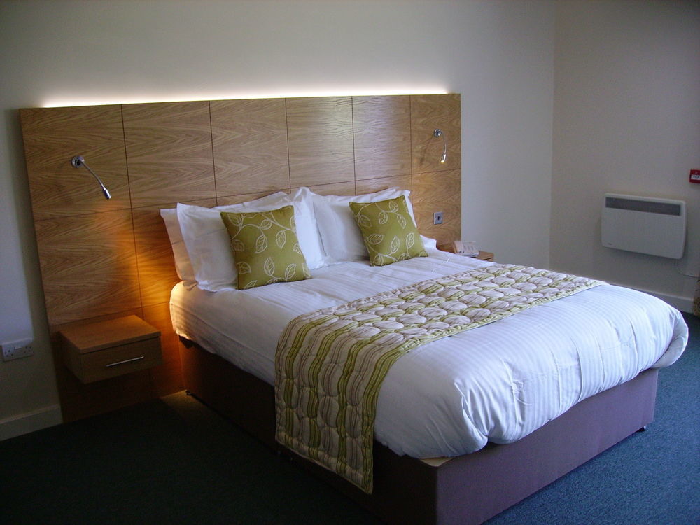 Croyde Bay Hotel Or Self Catering Exterior photo